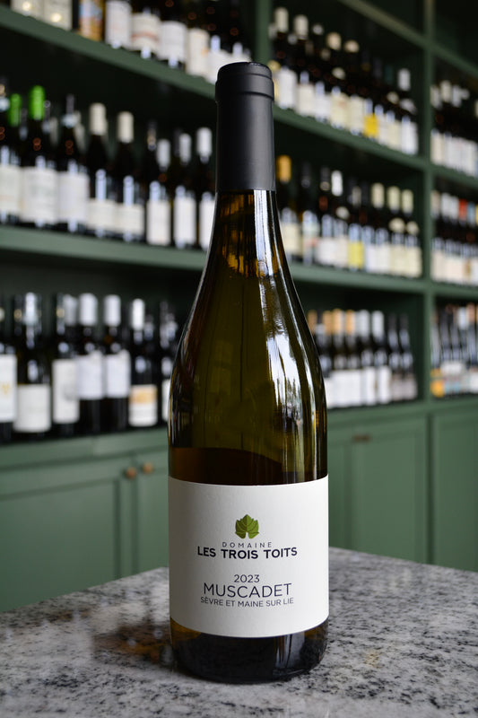Hubert Rousseau Domaine Les Trois Toits Muscadet Sevre et Maine (2023) Loire Valley, France